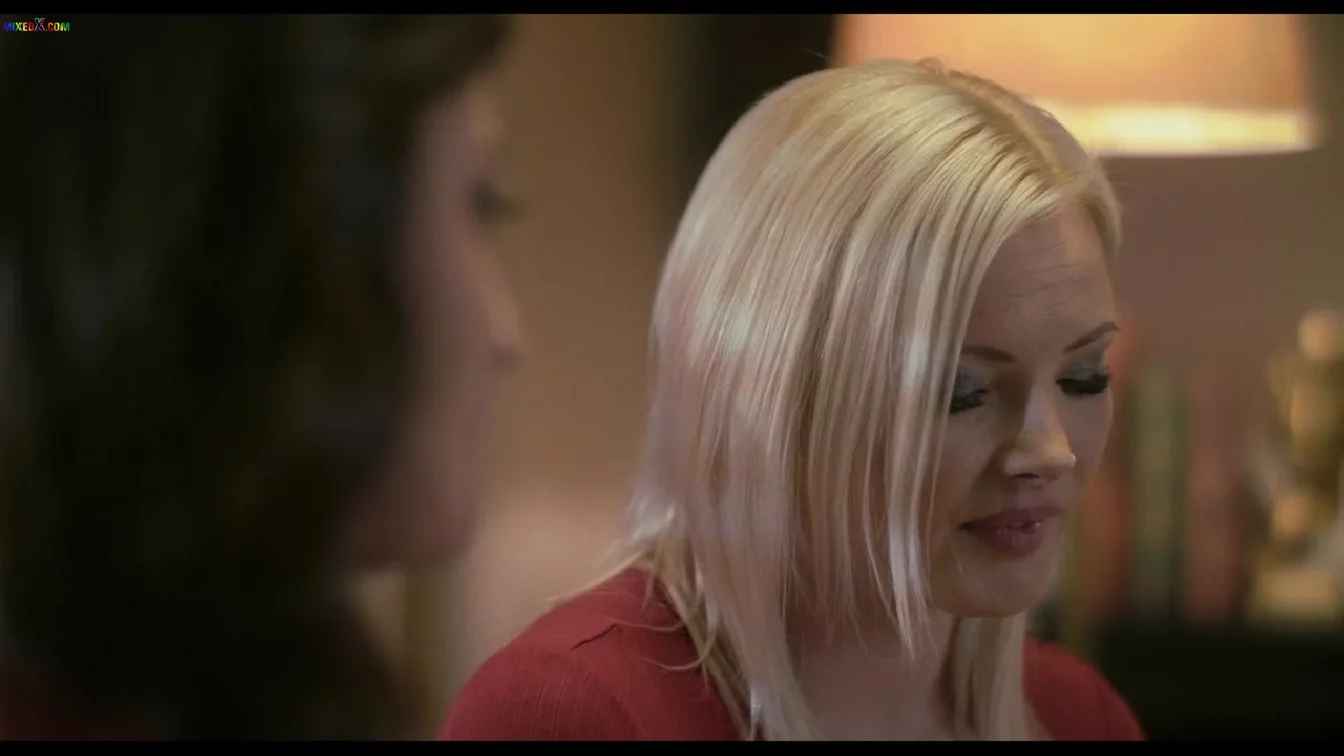 MixedX Amirah Adara Zazie Skymm When The Past Came Home XXX